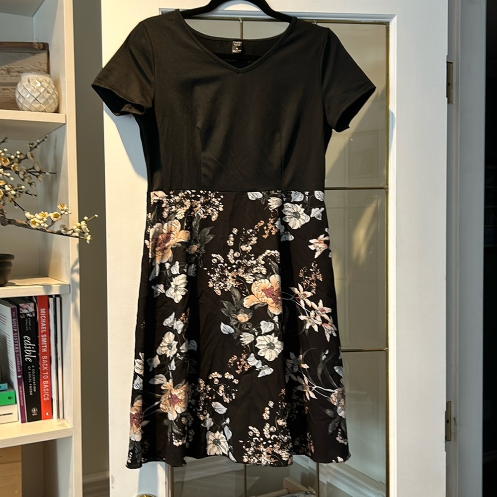 Spring floral and black dress, Emery Rose, size medium